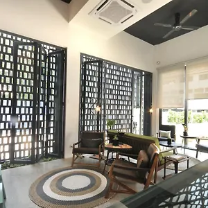 the-nest-house.hotelsinmalacca.net/