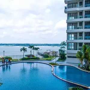 apt-sea-view-country-garden-danga-bay-by-lionsbay.johorbahruhotels.net/